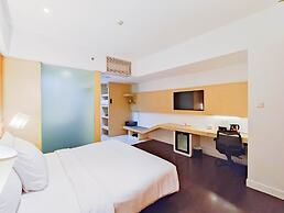 Brits Hotel Karawang