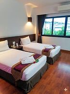 The Ligor City Hotel