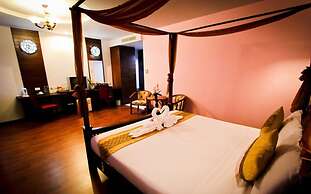 The Ligor City Hotel