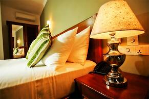 Hotel Travellers Nest