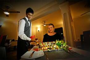 Hotel Travellers Nest