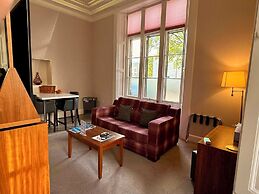 Court Residence