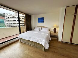 Stanford Suites Hotel