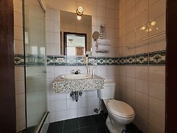 Stanford Suites Hotel