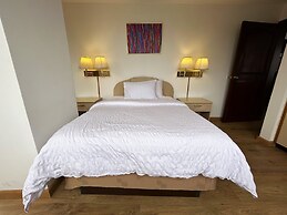 Stanford Suites Hotel