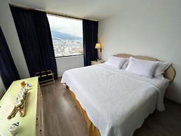 Stanford Suites Hotel