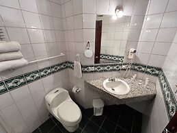 Stanford Suites Hotel