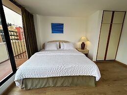 Stanford Suites Hotel