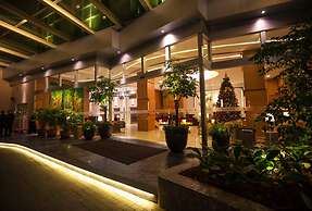 The Waterfront Hotel