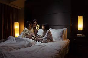 The Waterfront Hotel