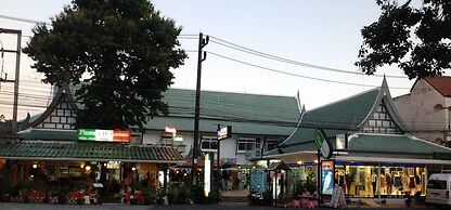 Merlin Plaza Apartments