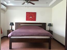 Merlin Plaza Apartments