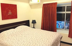 Merlin Plaza Apartments