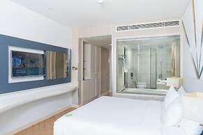 Diamond Bay Hotel