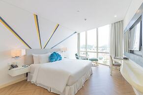 Diamond Bay Hotel