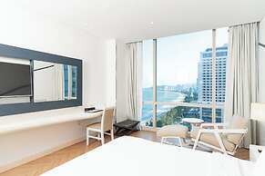 Diamond Bay Hotel