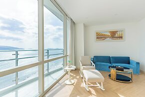 Diamond Bay Hotel