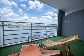 The Royal River Hotel