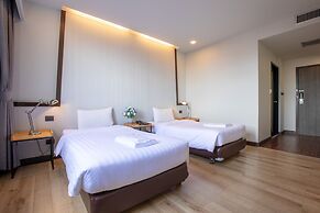 The Royal River Hotel