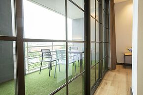 The Royal River Hotel