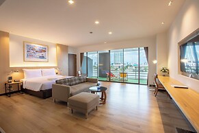 The Royal River Hotel