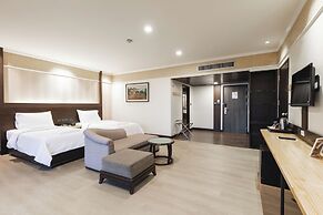 The Royal River Hotel