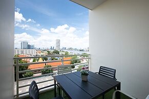 The Royal River Hotel