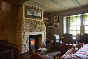 The Pear Tree Inn