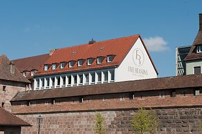 Five Reasons Hotel & Hostel