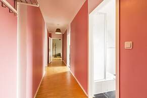 Five Reasons Hotel & Hostel