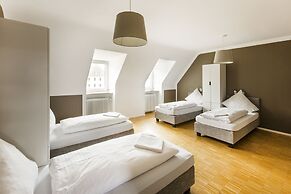 Five Reasons Hotel & Hostel