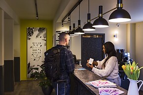 Five Reasons Hotel & Hostel