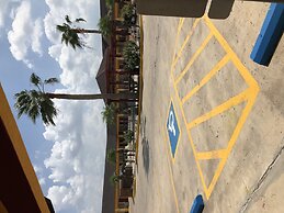 Los Fresnos Inn and Suites