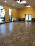 Los Fresnos Inn and Suites