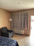 Los Fresnos Inn and Suites