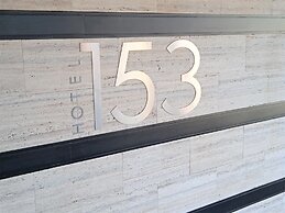 Hotel 153