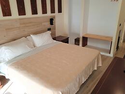 Hotel 153