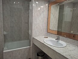 Hotel 153