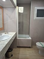 Hotel 153