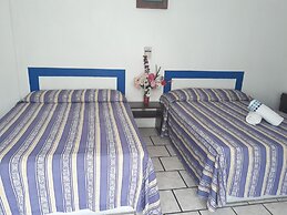 Hotel y Bungalows Los Arcos