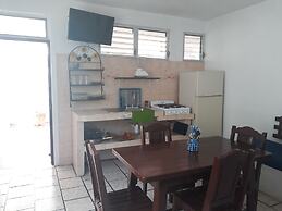 Hotel y Bungalows Los Arcos