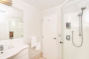 Beachpoint Apartments