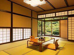 Ooedo Onsen Monogatari Premium Saiki Bekkan