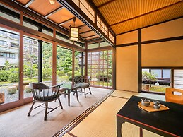 Ooedo Onsen Monogatari Premium Saiki Bekkan