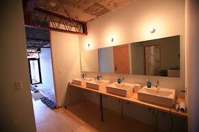 KAMP Houkan-cho Backpacker's Inn & Lounge - Hostel