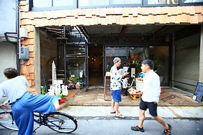KAMP Houkan-cho Backpacker's Inn & Lounge - Hostel