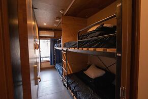 KAMP Houkan-cho Backpacker's Inn & Lounge - Hostel