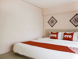 OYO 983 The Private Hotel