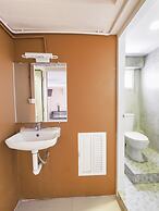 OYO 983 The Private Hotel