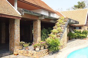 Khao Yai Country Hill Resort